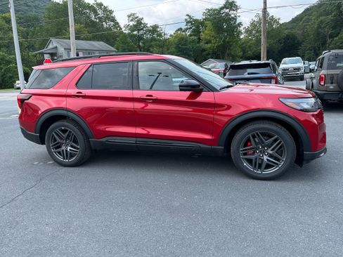 New 2026 Ford Explorer ST w/ Sun And Sound Package AWD/4WD image 8