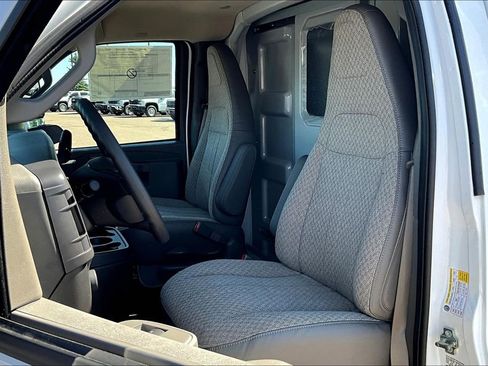 New 2025 Chevrolet Express 3500 w/ Power Convenience Package image 9