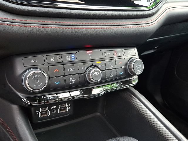 Used 2024 Dodge Durango GT AWD/4WD image 18