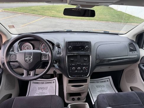 Used 2013 Dodge Grand Caravan SE FWD image 9