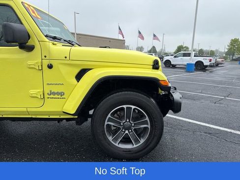 Used 2023 Jeep Wrangler Sahara image 11