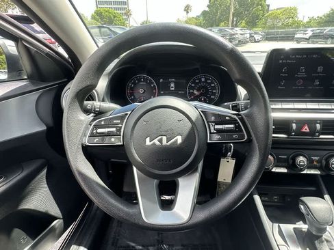 Used 2024 Kia Forte LXS w/ LXS Technology Package FWD image 22