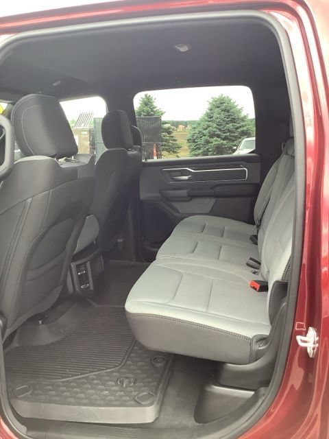 Used 2022 RAM 1500 Big Horn AWD/4WD image 18