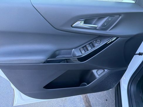 New 2026 Chevrolet Equinox LT w/ Convenience Package II image 10