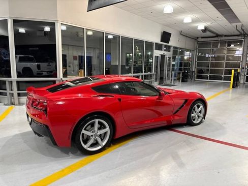 Used 2014 Chevrolet Corvette Stingray Coupe RWD image 8