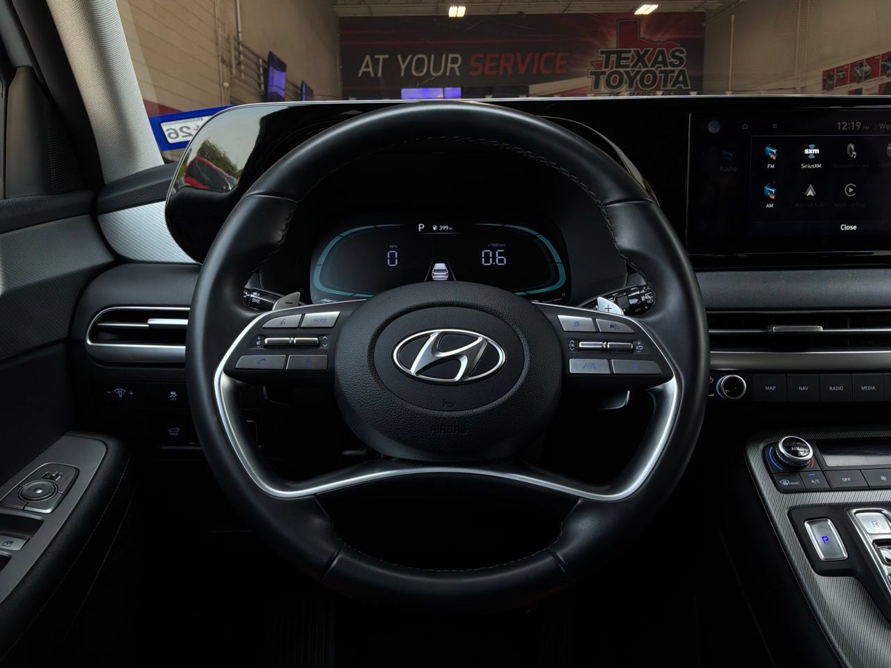 Used 2025 Hyundai Palisade SEL FWD image 38