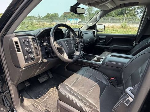 Used 2015 GMC Sierra 1500 Denali AWD/4WD image 9