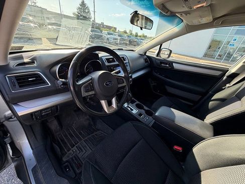 Used 2017 Subaru Outback 2.5i Premium AWD/4WD image 26