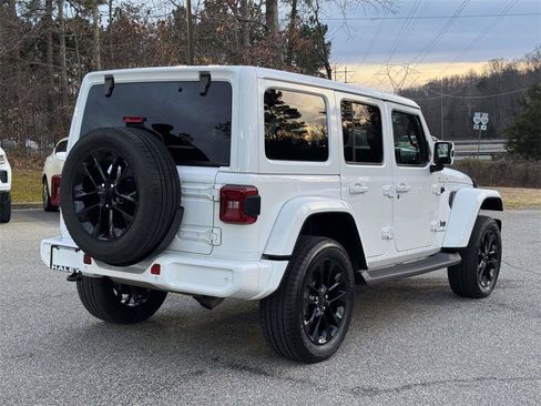 Used 2021 Jeep Wrangler Unlimited Sahara image 22