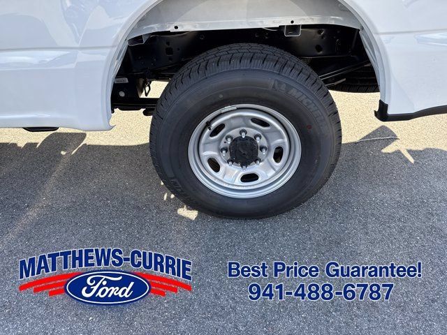 New 2026 Ford F250 XL w/ XL Driver Assist Package RWD image 14