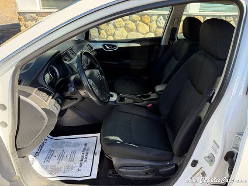 Used 2014 Nissan Sentra SR w/ SR Driver Package FWD image 3