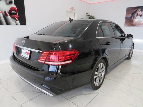 Used 2016 Mercedes-Benz E 350 Sedan w/ Premium Package image 4