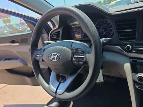 Used 2020 Hyundai Elantra SEL FWD image 13