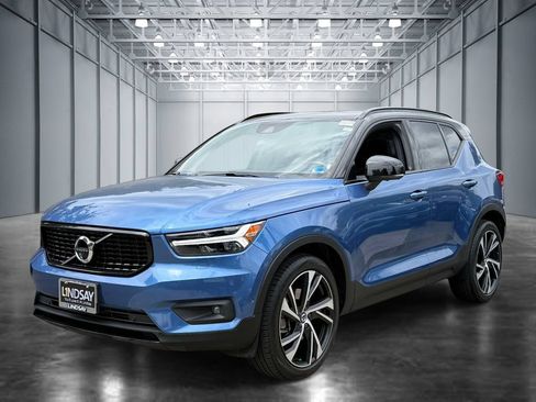 Used 2021 Volvo XC40 T5 R-Design w/ Advanced Package AWD/4WD image 1