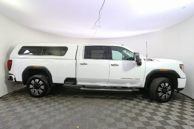 Used 2023 GMC Sierra 3500 Denali w/ Denali Ultimate Package AWD/4WD image 13