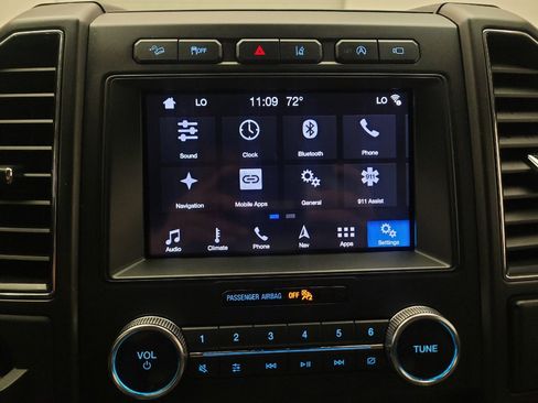 Used 2019 Ford Expedition Limited w/ Equipment Group 302A AWD/4WD image 25