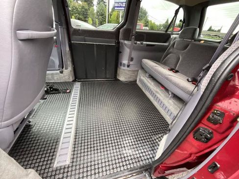 Used 1998 Dodge Grand Caravan SE FWD image 13
