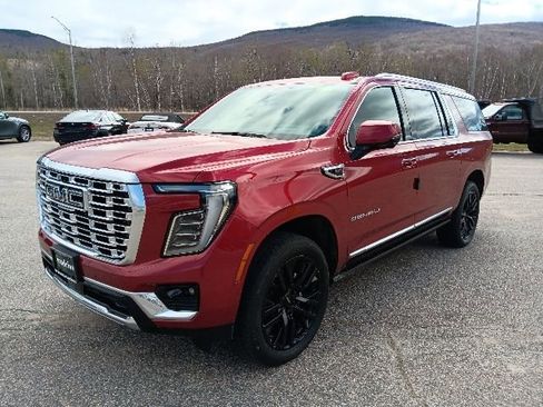 New 2026 GMC Yukon XL Denali w/ Denali Reserve Package AWD/4WD image 3