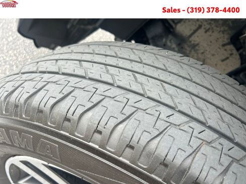 Certified 2022 Toyota 4Runner Limited AWD/4WD image 26