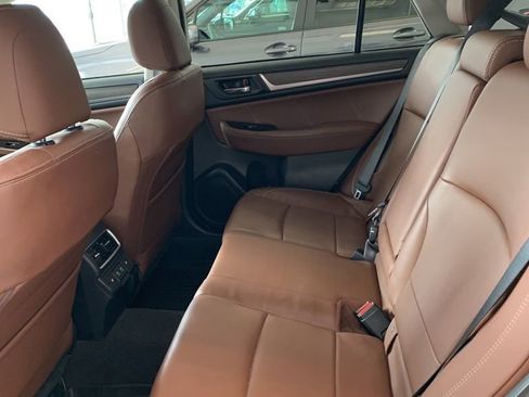 Used 2019 Subaru Outback 3.6R Touring w/ Popular Package #3A image 12