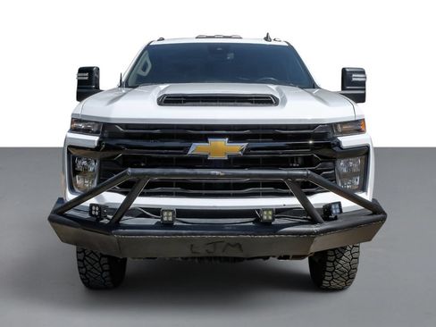 Used 2024 Chevrolet Silverado 3500 W/T w/ WT Convenience Package AWD/4WD image 3