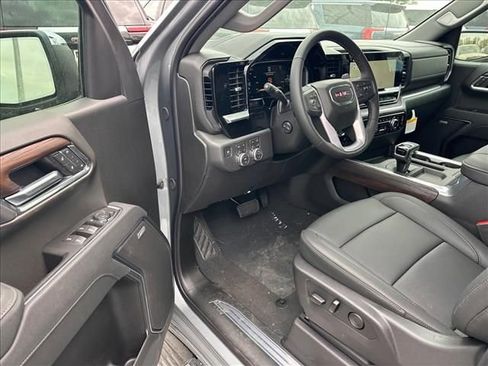 New 2026 GMC Sierra 1500 SLT w/ SLT Premium Plus Package AWD/4WD image 18