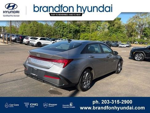 Used 2026 Hyundai Elantra Hybrid FWD image 6