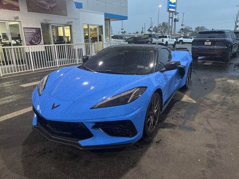 Used 2024 Chevrolet Corvette Stingray Premium Conv w/ Z51 Performance Package image 2