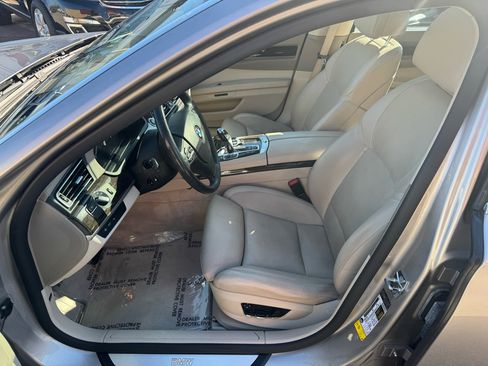 Used 2009 BMW 750Li image 13