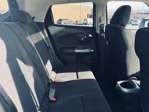 Used 2015 Nissan Juke SV w/ Cold Weather Package image 20