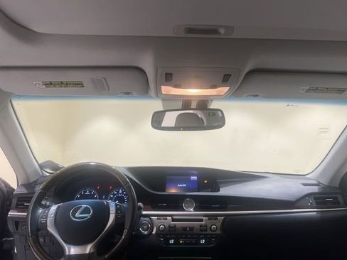 Used 2014 Lexus ES 350 w/ Premium Package image 19
