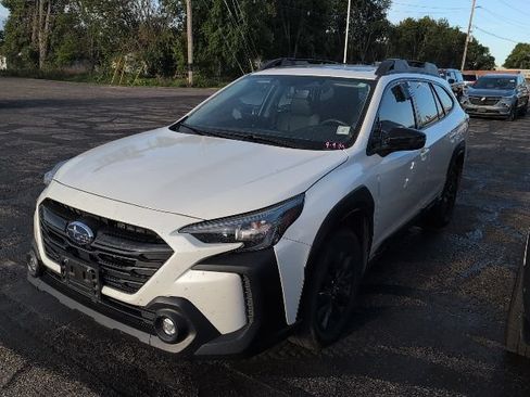 Used 2024 Subaru Outback Onyx Edition XT AWD/4WD image 2