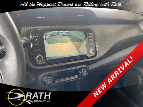 Used 2021 Nissan Kicks SV image 12