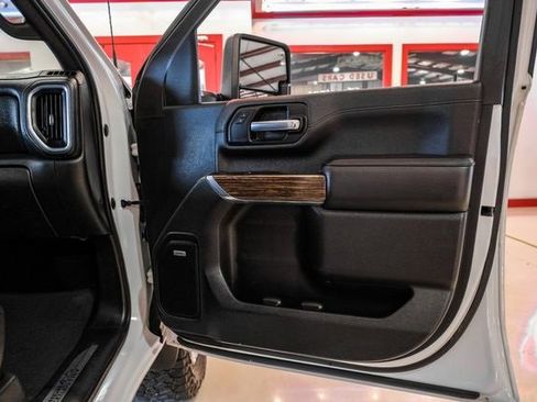 Used 2022 Chevrolet Silverado 3500 High Country w/ Technology Package image 40