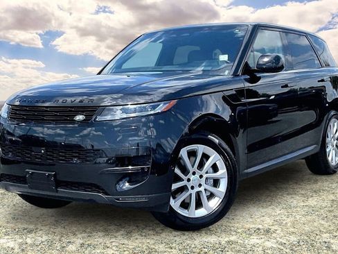 Used 2025 Land Rover Range Rover Sport SE AWD/4WD image 3