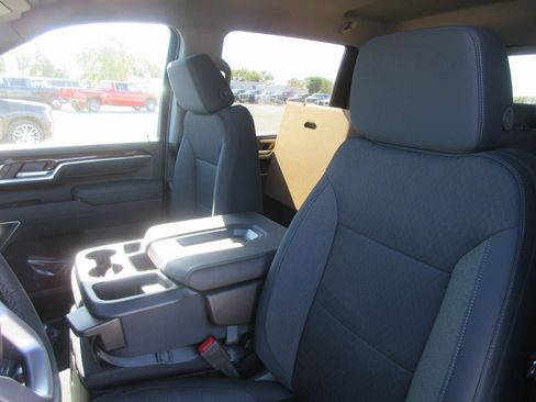 New 2026 GMC Sierra 3500 SLE w/ SLE Value Package image 16