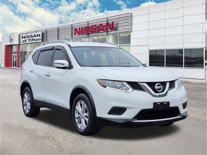 Used 2016 Nissan Rogue SV
