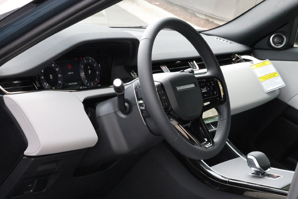New 2026 Land Rover Range Rover Evoque S AWD/4WD image 8