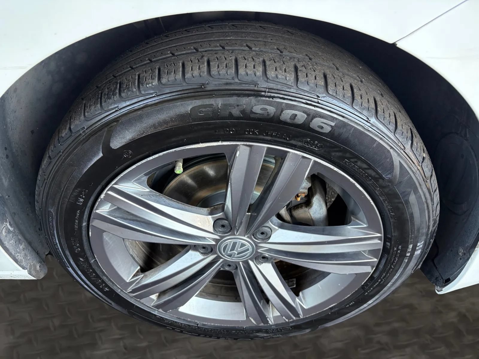 Used 2019 Volkswagen Jetta R-Line w/ R-Line Cold Weather Package FWD image 39