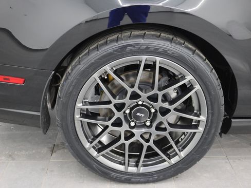 Used 2013 Ford Mustang Shelby GT500 image 52