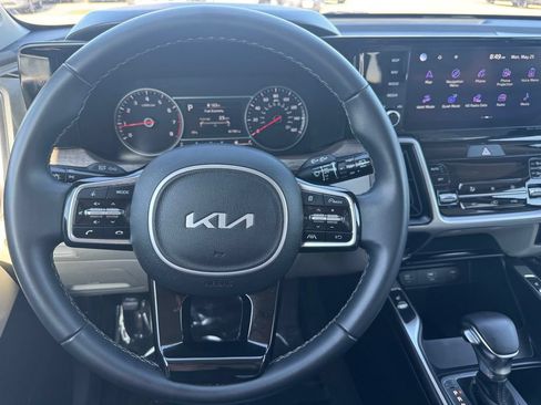 Used 2022 Kia Sorento S AWD/4WD image 25