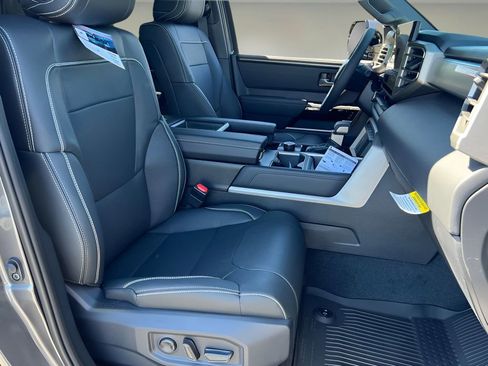 New 2026 Toyota Tundra Limited AWD/4WD image 18
