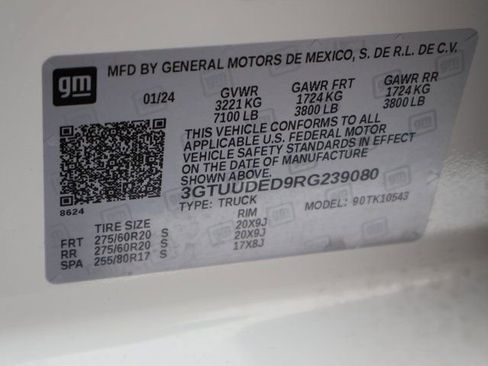 Used 2024 GMC Sierra 1500 SLT w/ SLT Premium Plus Package image 50