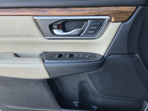 Used 2022 Honda CR-V Touring image 17