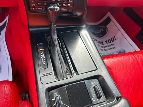 Used 1994 Chevrolet Corvette Coupe RWD image 18