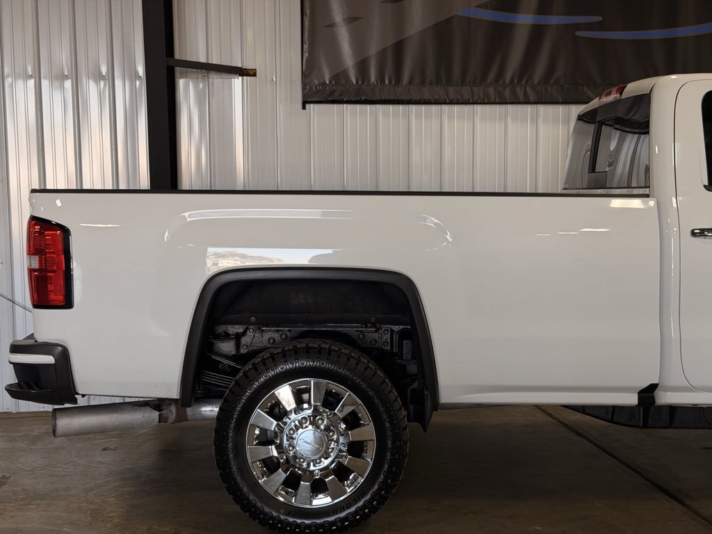Used 2018 GMC Sierra 3500 Denali w/ Duramax Plus Package AWD/4WD image 33