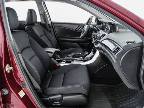 Used 2015 Honda Accord Sport image 28