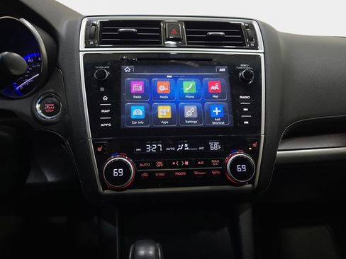 Used 2018 Subaru Outback 2.5i Limited AWD/4WD image 22