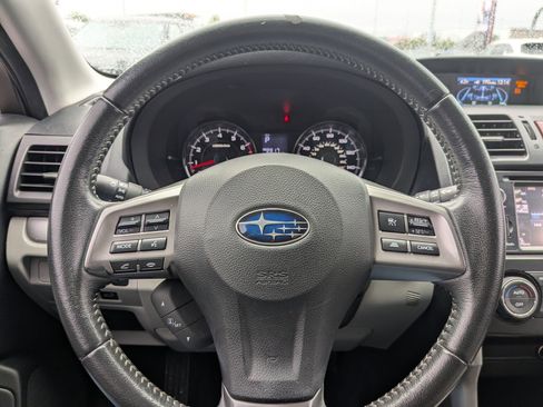 Used 2014 Subaru Forester 2.5i Touring AWD/4WD image 16