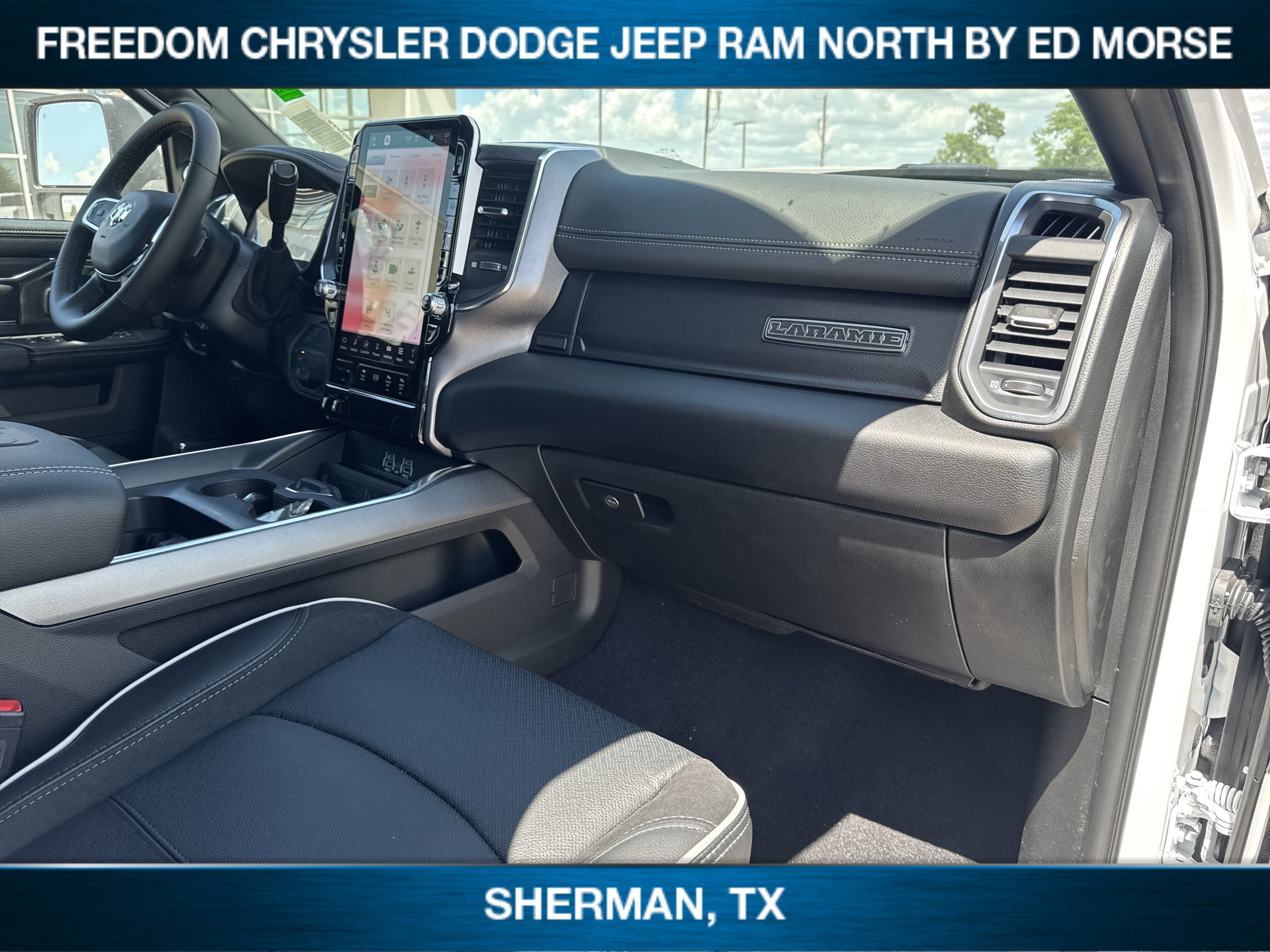 Used 2025 RAM 2500 Laramie AWD/4WD image 43